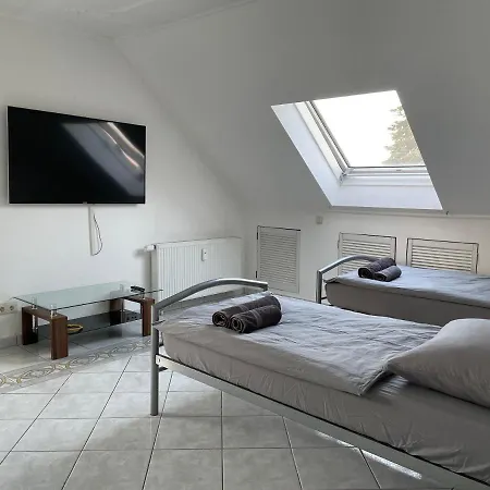 Parkplaetze, Einzelbetten, 2 Balkone, Fast Wi-fi 100 Mbit, Homeoffice, Aufzug, Lichtdurchflutet, Panoramablick Apartment Erlensee