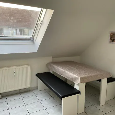 Parkplaetze, Einzelbetten, 2 Balkone, Fast Wi-fi 100 Mbit, Homeoffice, Aufzug, Lichtdurchflutet, Panoramablick Daire Erlensee