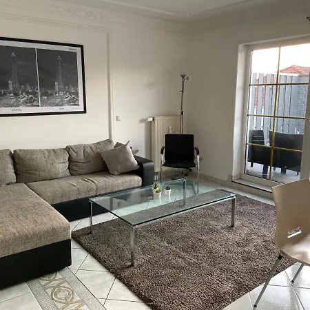 Parkplaetze, Einzelbetten, 2 Balkone, Fast Wi-fi 100 Mbit, Homeoffice, Aufzug, Lichtdurchflutet, Panoramablick * Erlensee