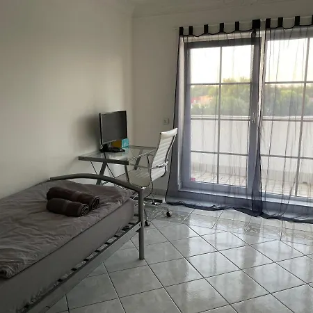 Parkplaetze, Einzelbetten, 2 Balkone, Fast Wi-fi 100 Mbit, Homeoffice, Aufzug, Lichtdurchflutet, Panoramablick * Erlensee