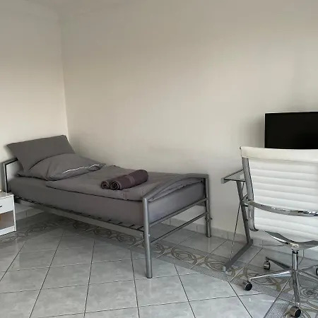 Parkplaetze, Einzelbetten, 2 Balkone, Fast Wi-fi 100 Mbit, Homeoffice, Aufzug, Lichtdurchflutet, Panoramablick *