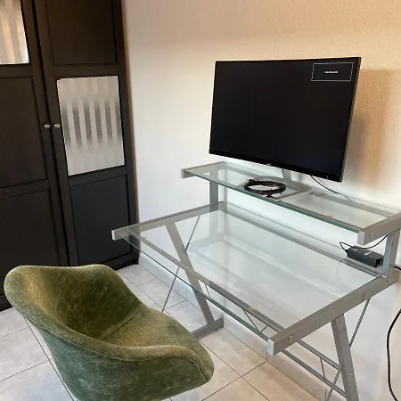 Parkplaetze, Einzelbetten, 2 Balkone, Fast Wi-fi 100 Mbit, Homeoffice, Aufzug, Lichtdurchflutet, Panoramablick *