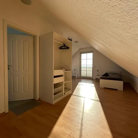 Parkplaetze, Einzelbetten, 2 Balkone, Fast Wi-fi 100 Mbit, Homeoffice, Aufzug, Lichtdurchflutet, Panoramablick *