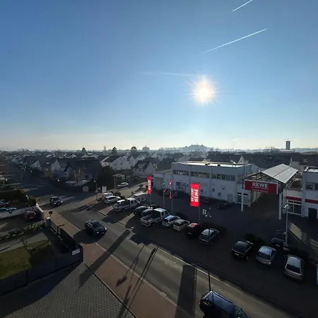 Parkplaetze, Einzelbetten, 2 Balkone, Fast Wi-fi 100 Mbit, Homeoffice, Aufzug, Lichtdurchflutet, Panoramablick Daire Erlensee