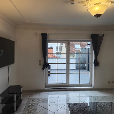 Daire Parkplaetze, Einzelbetten, 2 Balkone, Fast Wi-fi 100 Mbit, Homeoffice, Aufzug, Lichtdurchflutet, Panoramablick Erlensee