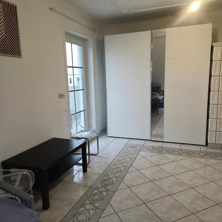 Apartment Parkplaetze, Einzelbetten, 2 Balkone, Fast Wi-fi 100 Mbit, Homeoffice, Aufzug, Lichtdurchflutet, Panoramablick *