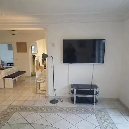 Parkplaetze, Einzelbetten, 2 Balkone, Fast Wi-fi 100 Mbit, Homeoffice, Aufzug, Lichtdurchflutet, Panoramablick Daire Erlensee