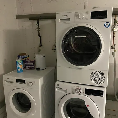 Parkplaetze, Einzelbetten, 2 Balkone, Fast Wi-fi 100 Mbit, Homeoffice, Aufzug, Lichtdurchflutet, Panoramablick Apartment *