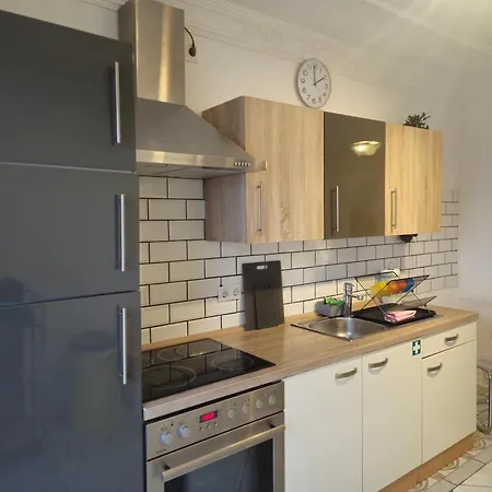 Parkplaetze, Einzelbetten, 2 Balkone, Fast Wi-fi 100 Mbit, Homeoffice, Aufzug, Lichtdurchflutet, Panoramablick Daire Erlensee