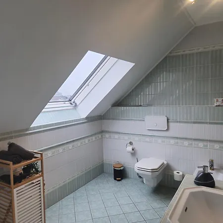 Parkplaetze, Einzelbetten, 2 Balkone, Fast Wi-fi 100 Mbit, Homeoffice, Aufzug, Lichtdurchflutet, Panoramablick Erlensee