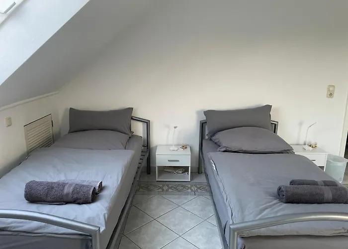 Parkplaetze, Einzelbetten, 2 Balkone, Fast Wi-fi 100 Mbit, Homeoffice, Aufzug, Lichtdurchflutet, Panoramablick Appartamento