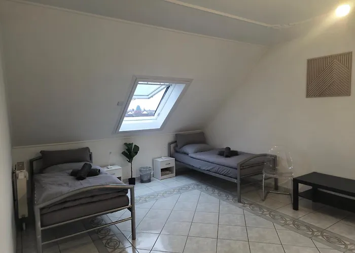 Parkplaetze, Einzelbetten, 2 Balkone, Fast Wi-fi 100 Mbit, Homeoffice, Aufzug, Lichtdurchflutet, Panoramablick Appartamento