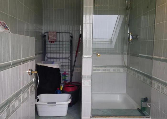 Parkplaetze, Einzelbetten, 2 Balkone, Fast Wi-fi 100 Mbit, Homeoffice, Aufzug, Lichtdurchflutet, Panoramablick Erlensee