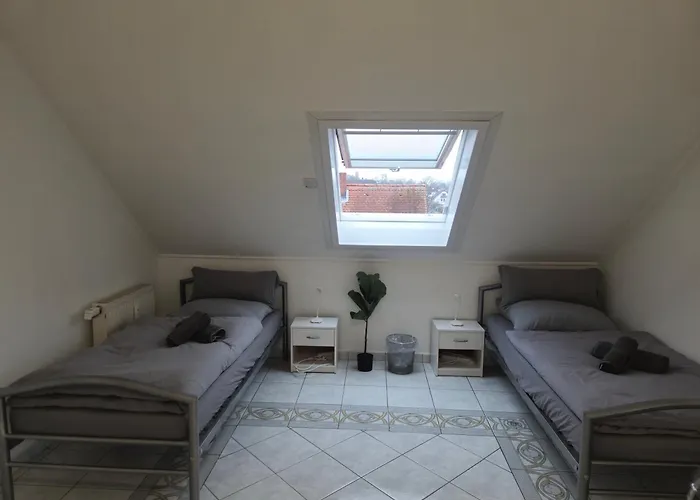 Apartment Parkplaetze, Einzelbetten, 2 Balkone, Fast Wi-fi 100 Mbit, Homeoffice, Aufzug, Lichtdurchflutet, Panoramablick